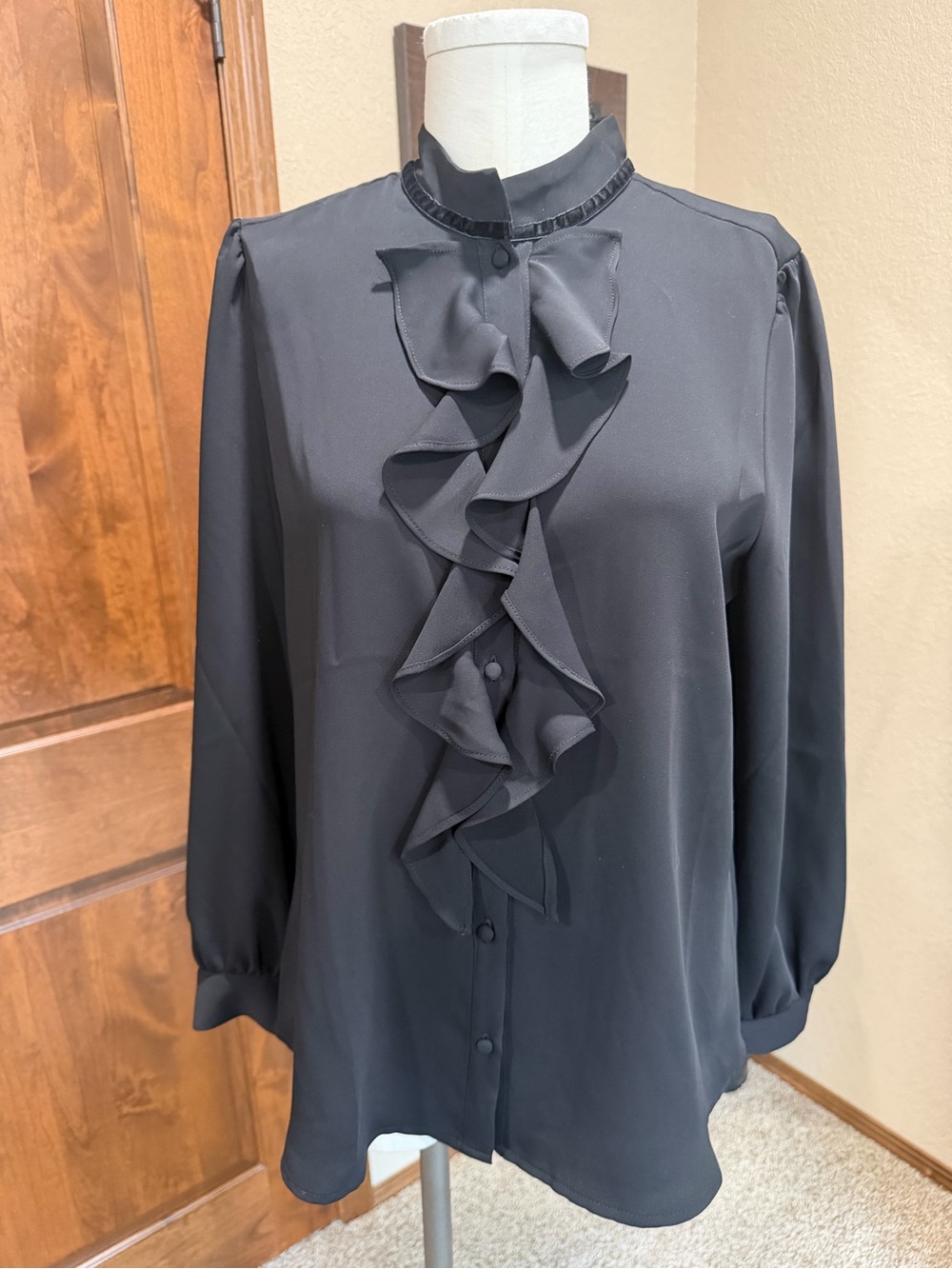 NWOT Chicos Ruffle Front Black Blouse - 10